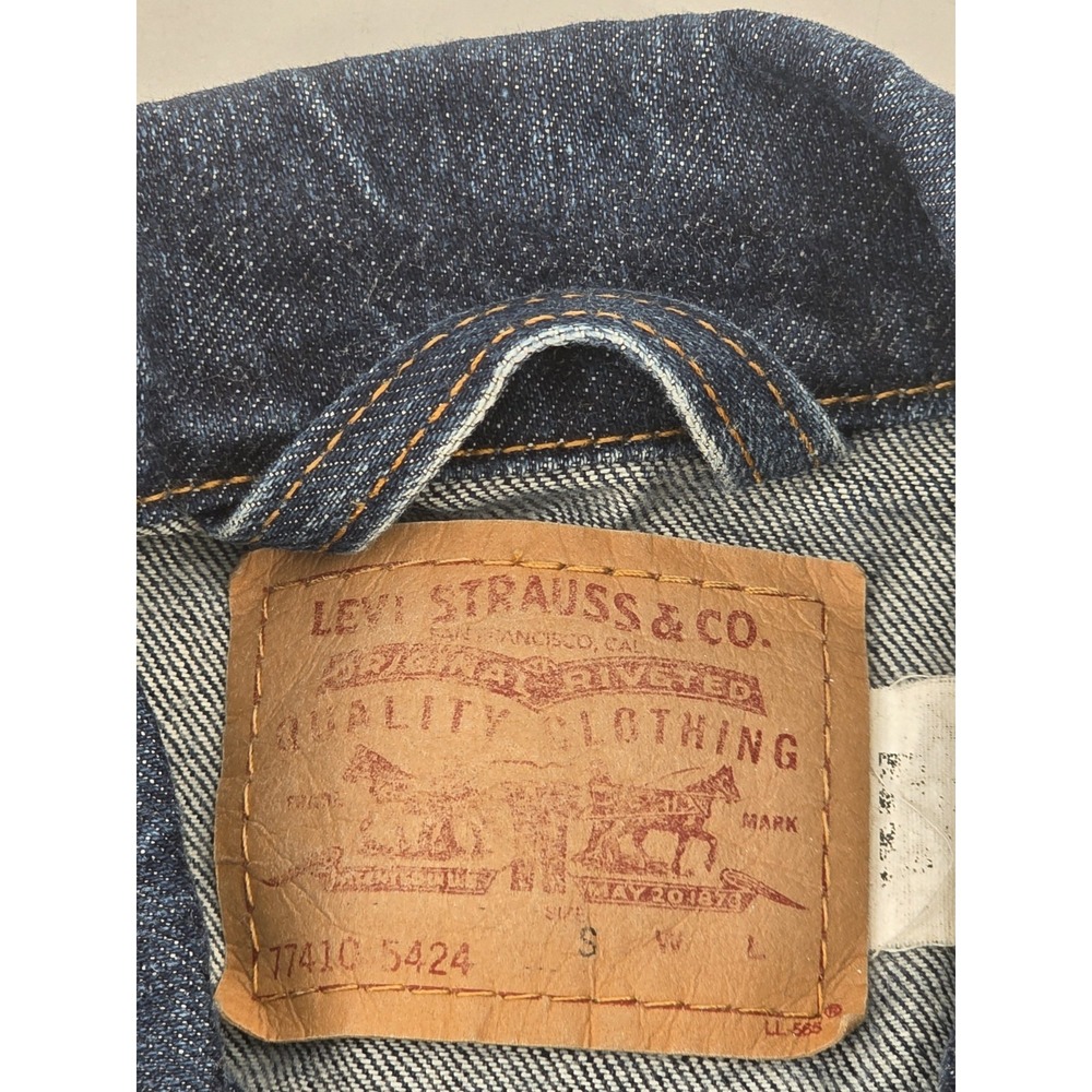 LEVI'S DENIM JACKET BLUE DARK WASH COTTON #77410-5424 SIZE SMALL - Picture 8 of 9
